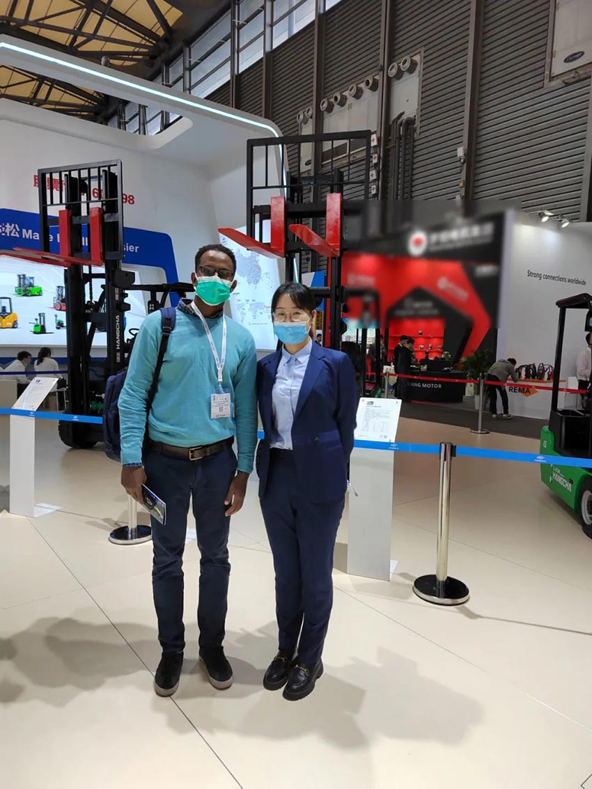 Hangcha at CeMAT ASIA 2021 (1).jpg