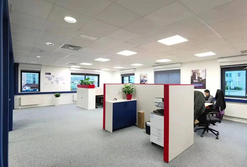 Hangcha Announces New Branch in Netherlands (1).jpg