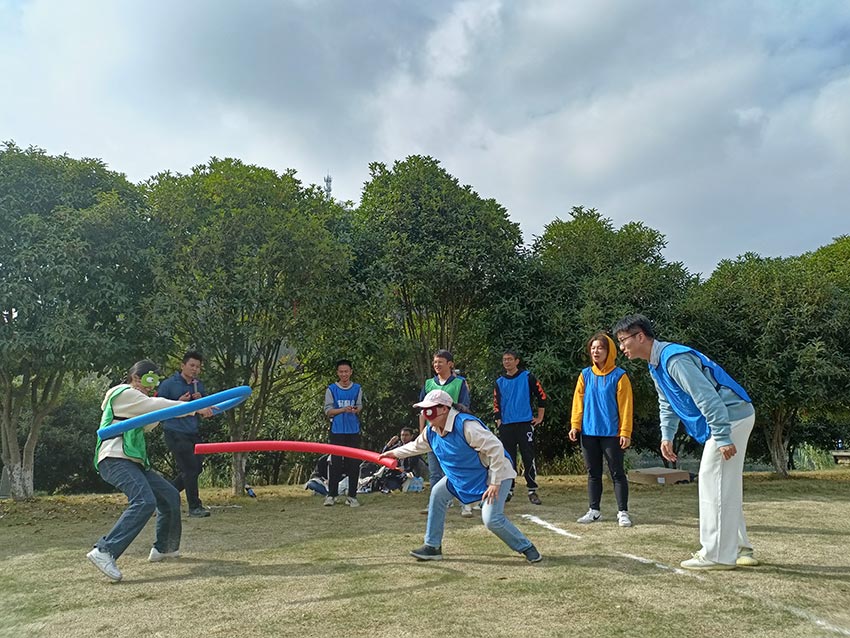 Hangcha Sea Eagle Team Enjoyed an Great Autumn Outin (7).jpg