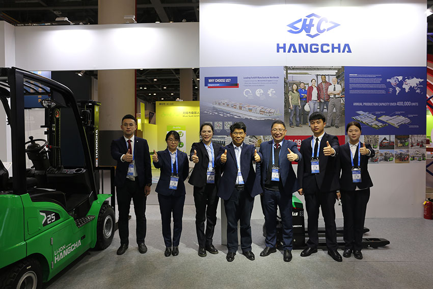 Global Digital Trade Expo - Hangcha Tour (2).jpg
