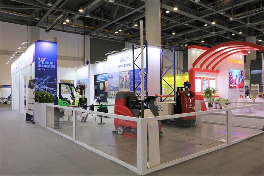 Hangcha Presents A Grand Show at the First Global Digital Trade Expo (4).jpg