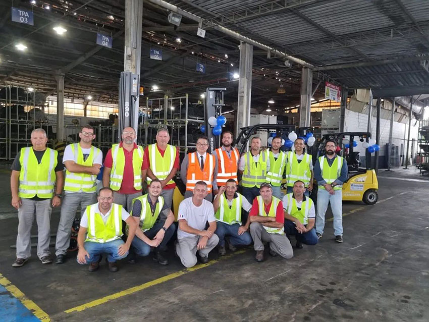 Li-ion Forklifts Delivery to a Brazil Customer in Auto Industry1 (5).jpg