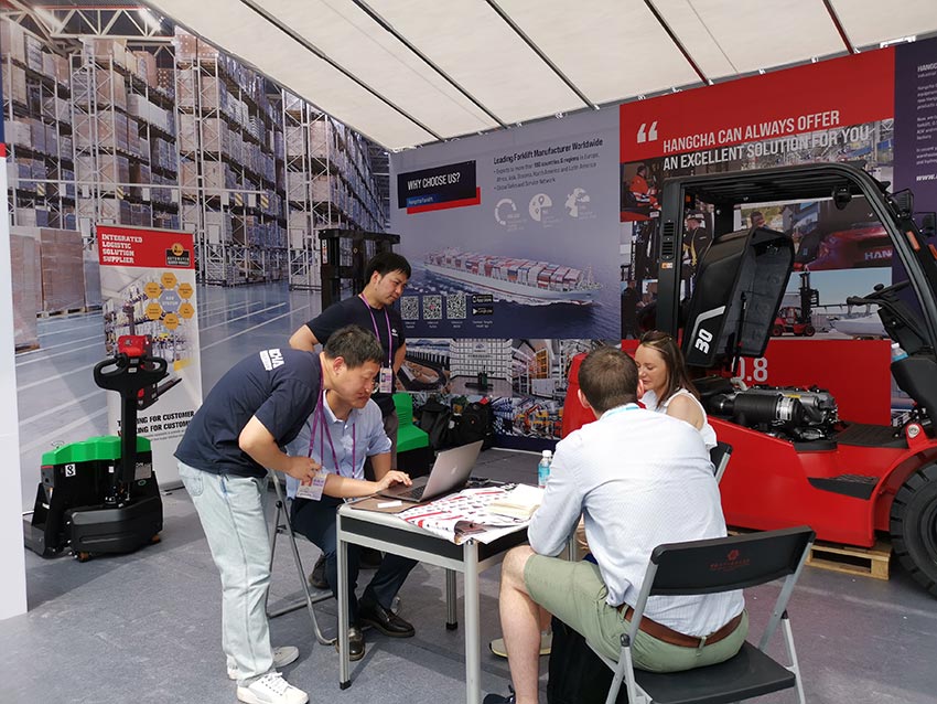 Hangcha at The 133rd Canton Fair (2).jpg