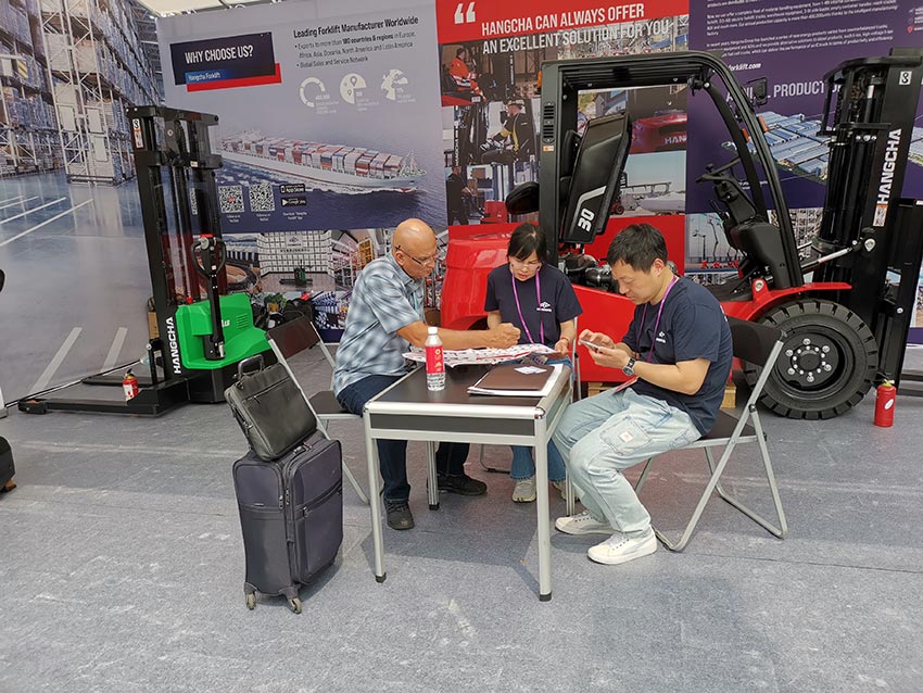 Hangcha at The 133rd Canton Fair (5).jpg