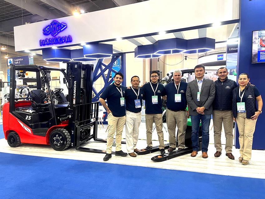 HANGCHA Mexico Attends the Logistics World Summit and Expo 2023 (3).jpg