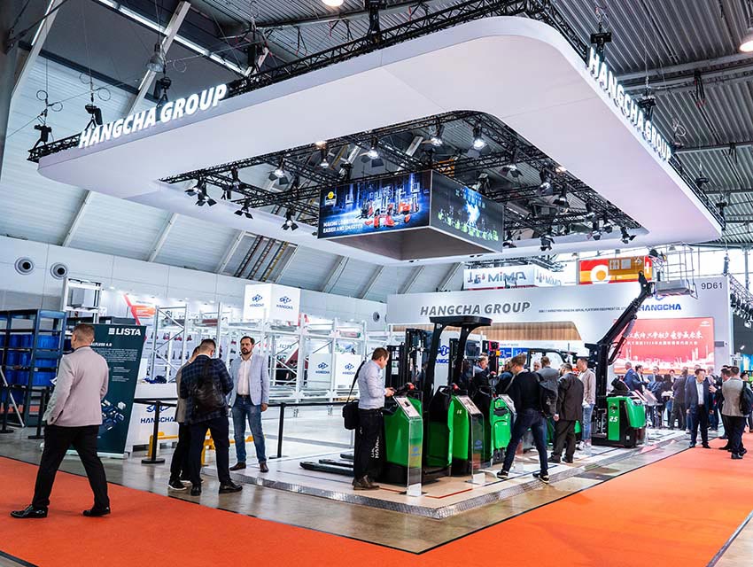 Hangcha-Debuts-10T-XE-Lithium-Forklift-at-LogiMAT-2025-(6).jpg