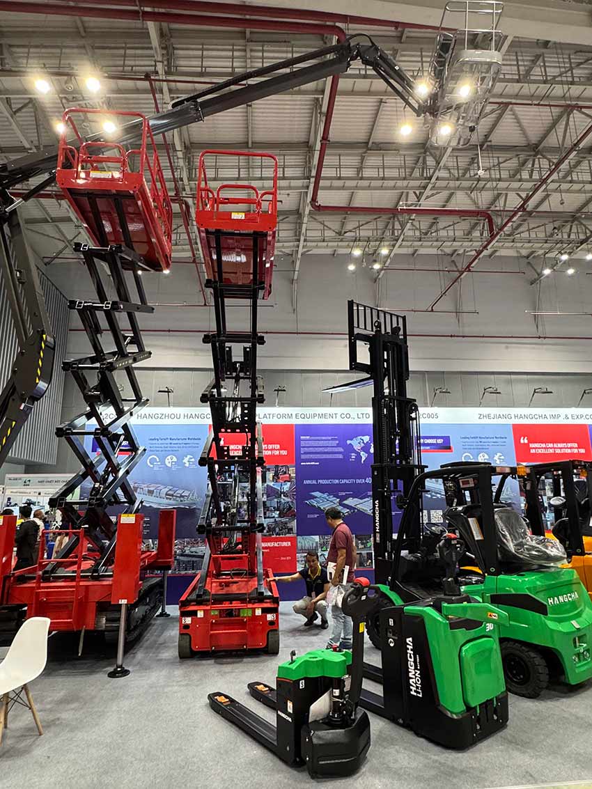 All-Eyes-on-Hangcha-at-Vietnam’s-Industrial-Hotspot!-05.jpg