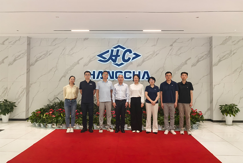 Holcim-Procurement-Team-Visits-Hangcha-for-ESG-Audit-01.jpg